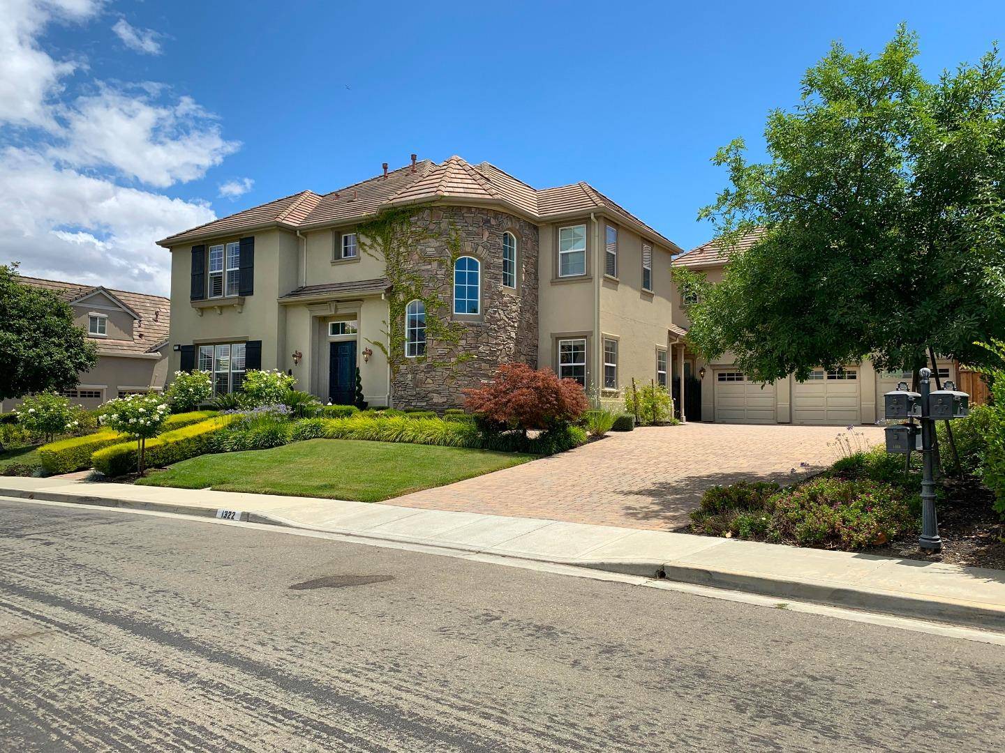 Pleasanton, CA 94566,1322 Montrose PL