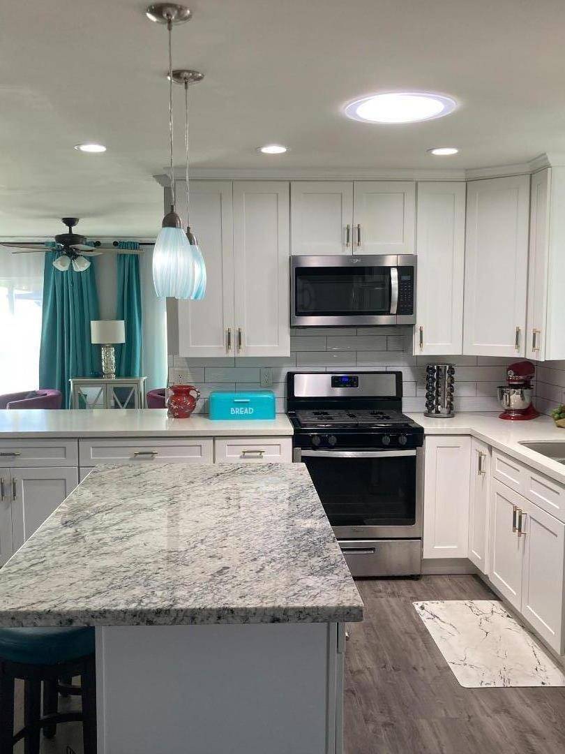 Carlsbad, CA 92011,7217 San Luis ST #173