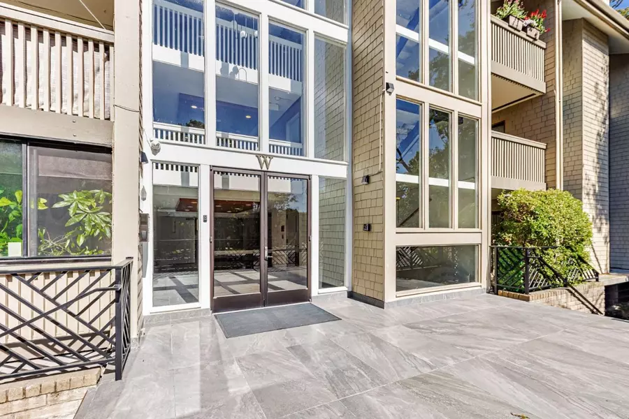 49 Showers DR W203, Mountain View, CA 94040