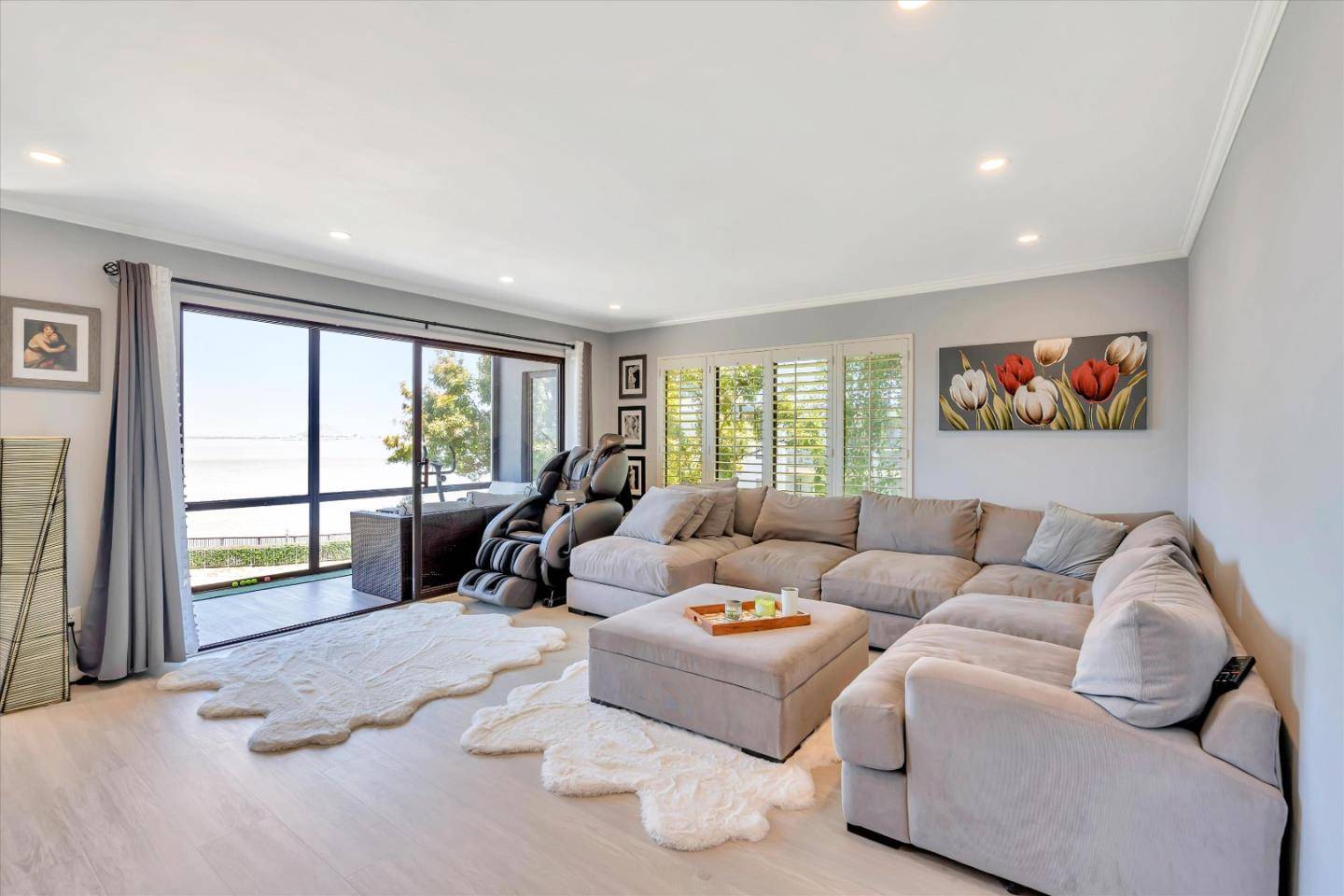Emeryville, CA 94608,8 admiral 331