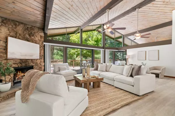 Boulder Creek, CA 95006,644 Debbie DR