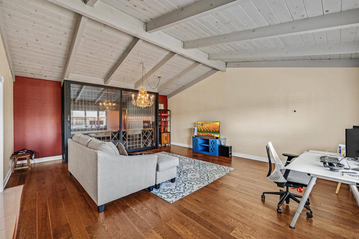 South San Francisco, CA 94080,720 Almond AVE