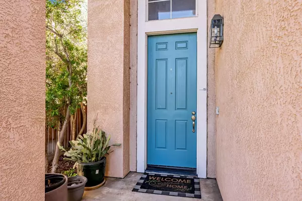 Alameda, CA 94502,327 Ratto RD