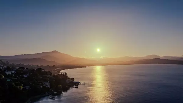 Belvedere Tiburon, CA 94920,4980 Paradise DR