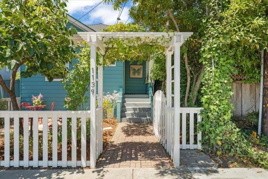 1139 Walk Circle, Santa Cruz, CA 95060