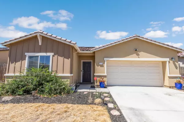 2066 Greenbriar DR 2066, Los Banos, CA 93635