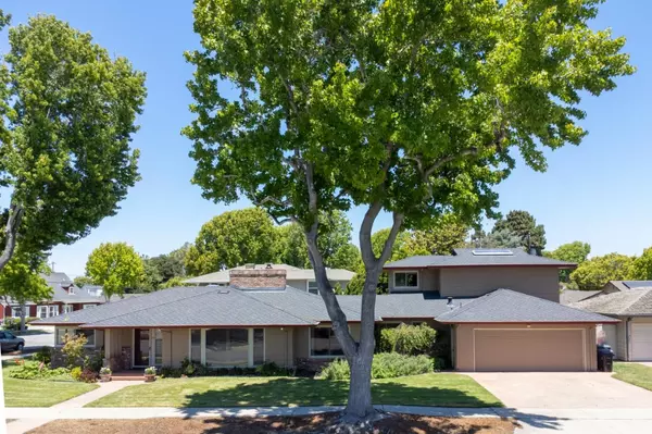 30 Santa Ana DR, Salinas, CA 93901