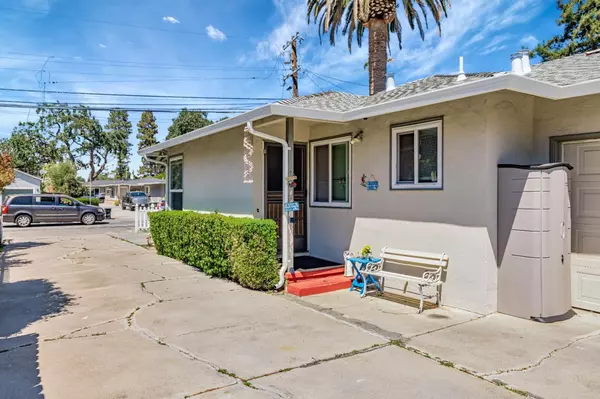 Redwood City, CA 94061,1522 Hudson ST