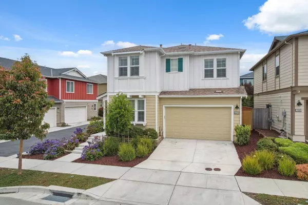 2610 Lighthouse LN, Marina, CA 93933