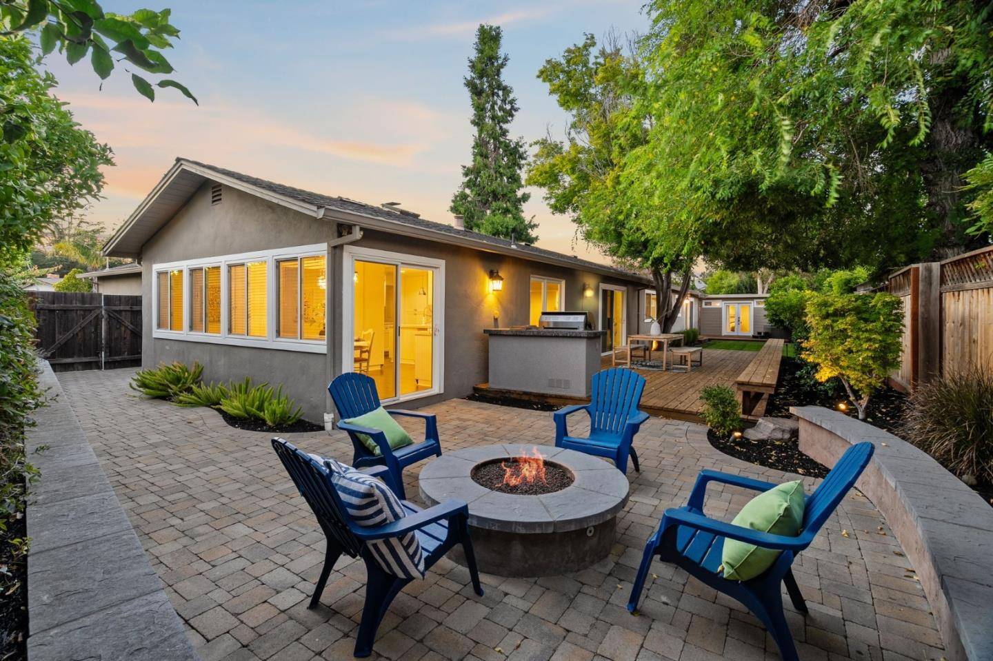 Saratoga, CA 95070,18709 Metler CT