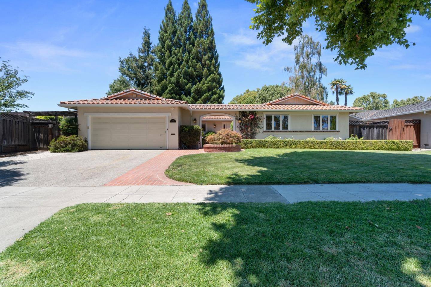 2336 Constitution DR, San Jose, CA 95124