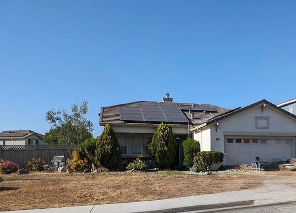 1800 Black Forest DR, Hollister, CA 95023