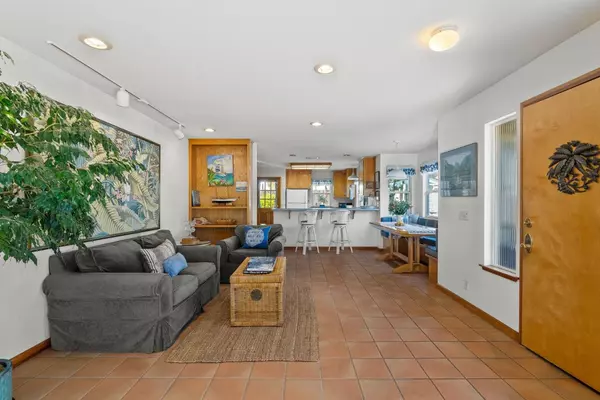 Capitola, CA 95010,310 Mccormick AVE