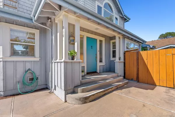 Capitola, CA 95010,310 Mccormick AVE