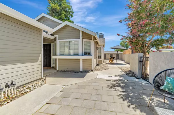 Manteca, CA 95336,206 Laurelwood CIR