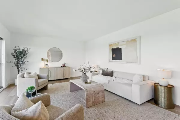 San Mateo, CA 94402,30 Mounds RD 206