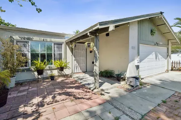San Jose, CA 95121,3843 Marfrance DR