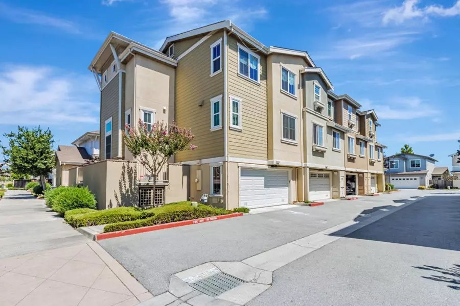 18424 Jade LN, Morgan Hill, CA 95037