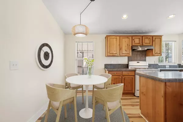 Soquel, CA 95073,999 Old San Jose 22
