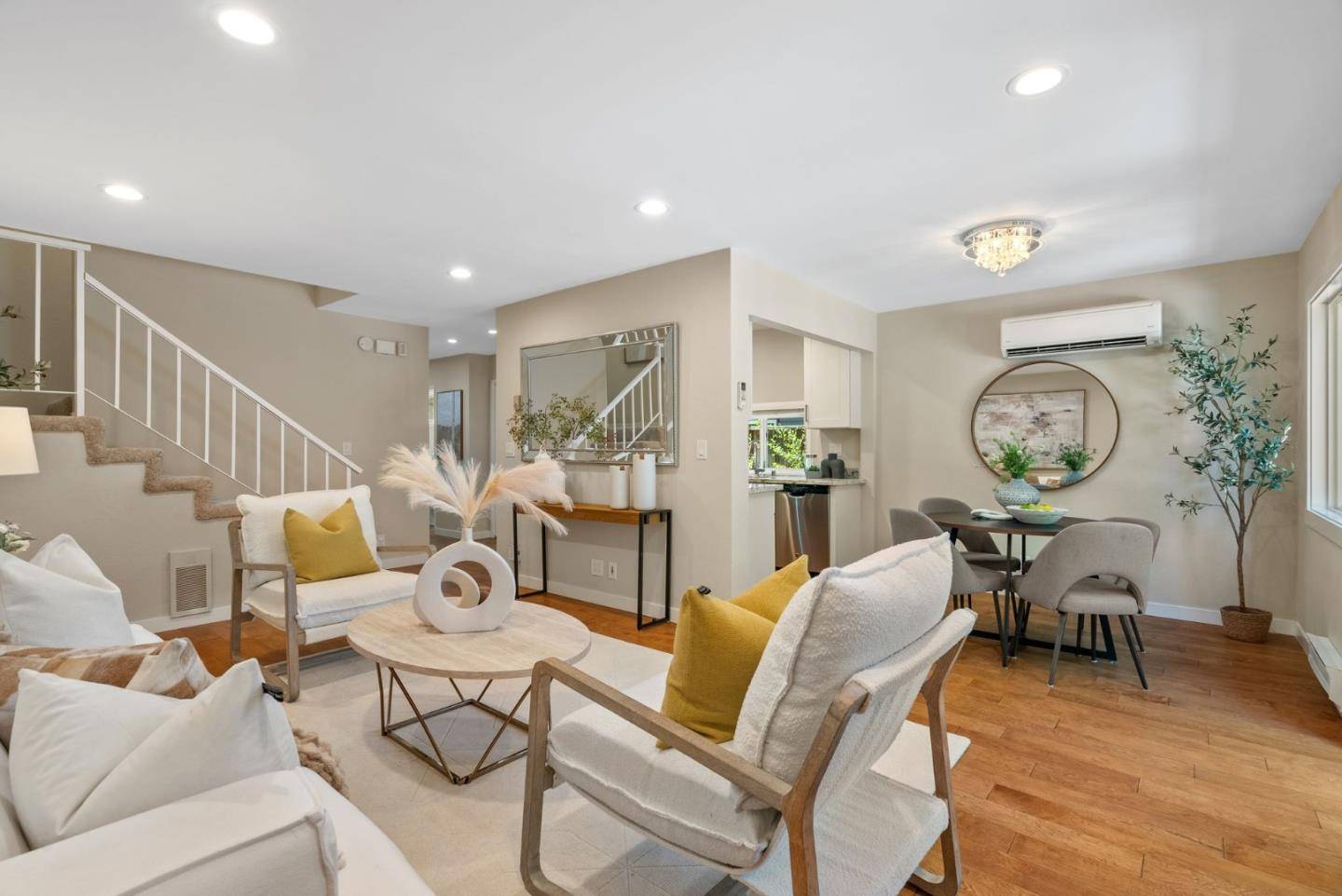 Mountain View, CA 94043,612 Sierra Vista AVE A