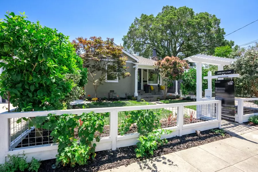 2653 Brewster AVE, Redwood City, CA 94062