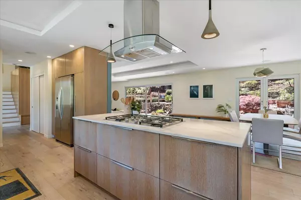 Santa Cruz, CA 95060,111 Esmeralda DR