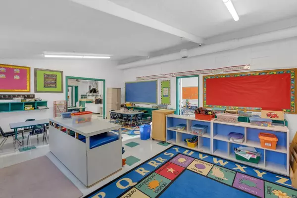 Sunnyvale, CA 94087,645 W Fremont AVE