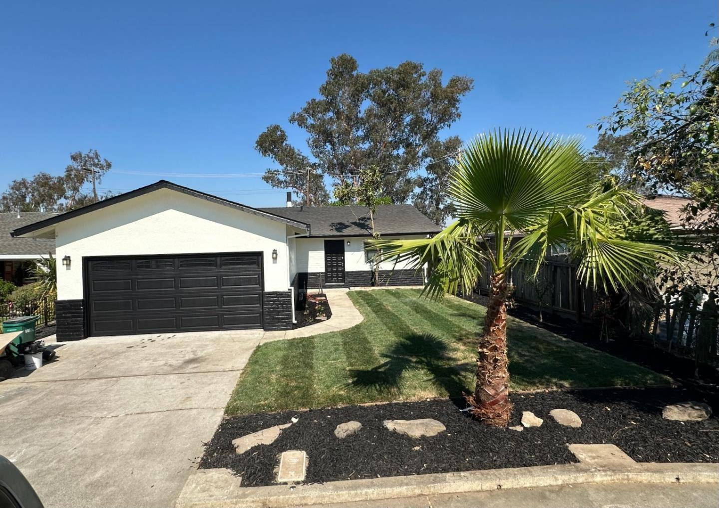 972 Woodrow ST, Lodi, CA 95240