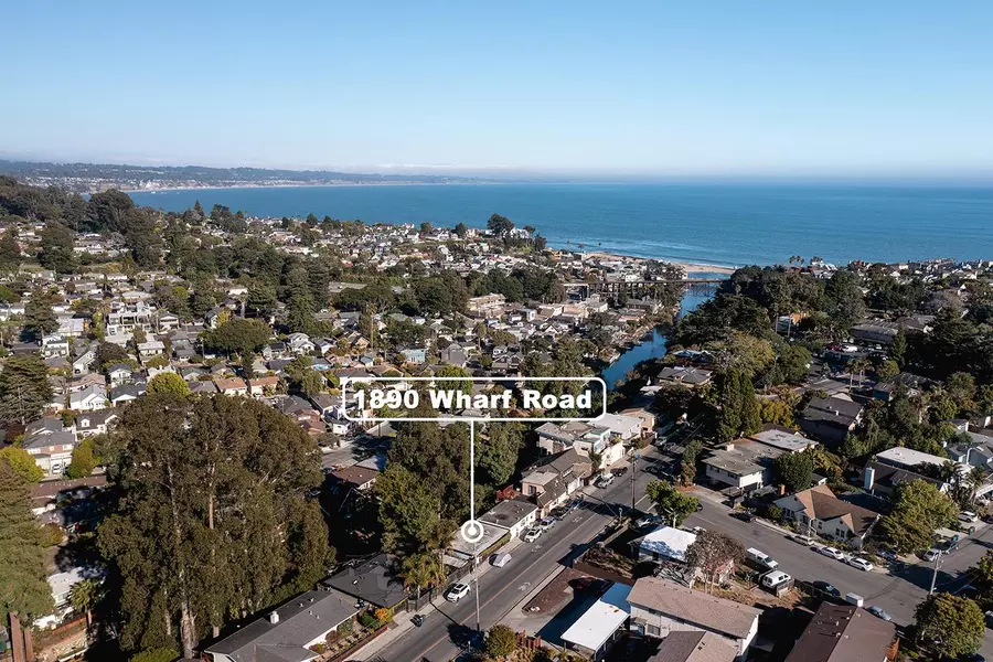 1890 Wharf RD, Capitola, CA 95010