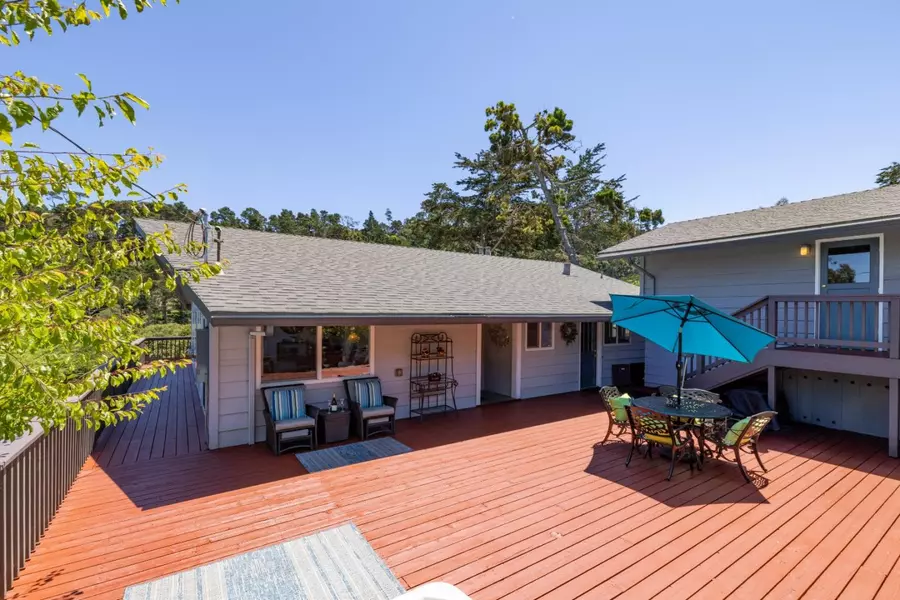 35 Via Castanada, Monterey, CA 93940