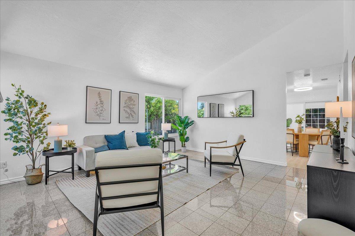 San Jose, CA 95116,277 Turquesa CT