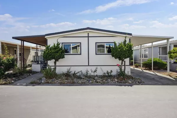 423 Chateau La Salle DR 423, San Jose, CA 95111