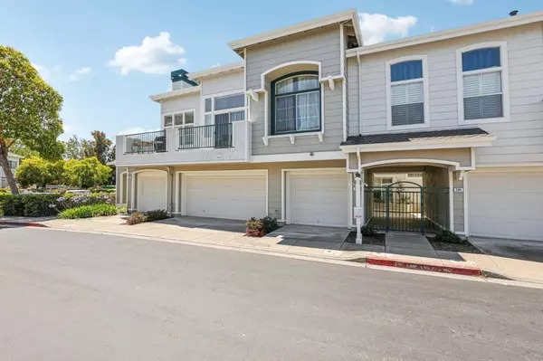 Redwood City, CA 94065,595 Shoal CIR
