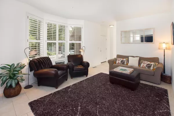 Santa Cruz, CA 95060,128 Robinson LN