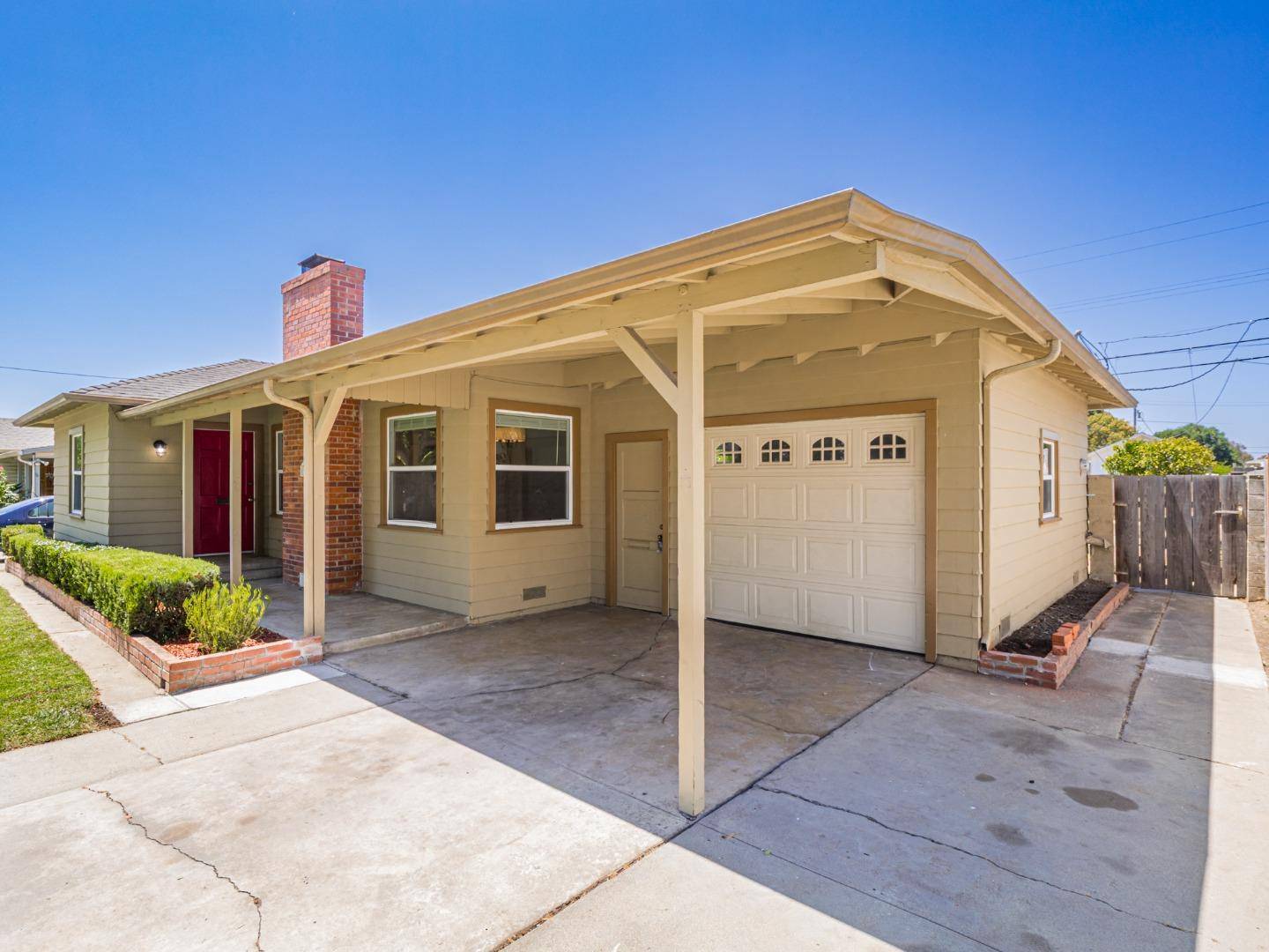Salinas, CA 93906,1233 Monroe ST