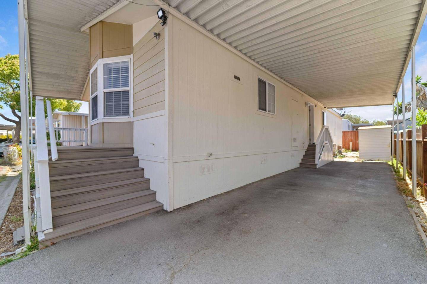 San Jose, CA 95134,270 El Bosque DR 270