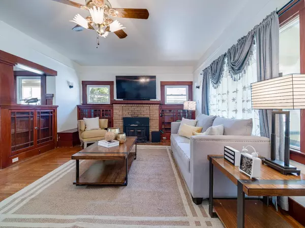 Hollister, CA 95023,906 West ST