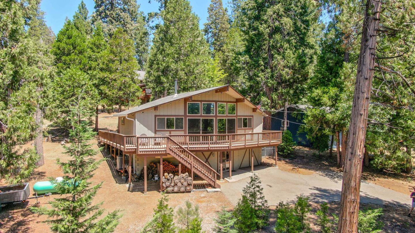 2320 Mustang RD, Arnold, CA 95223
