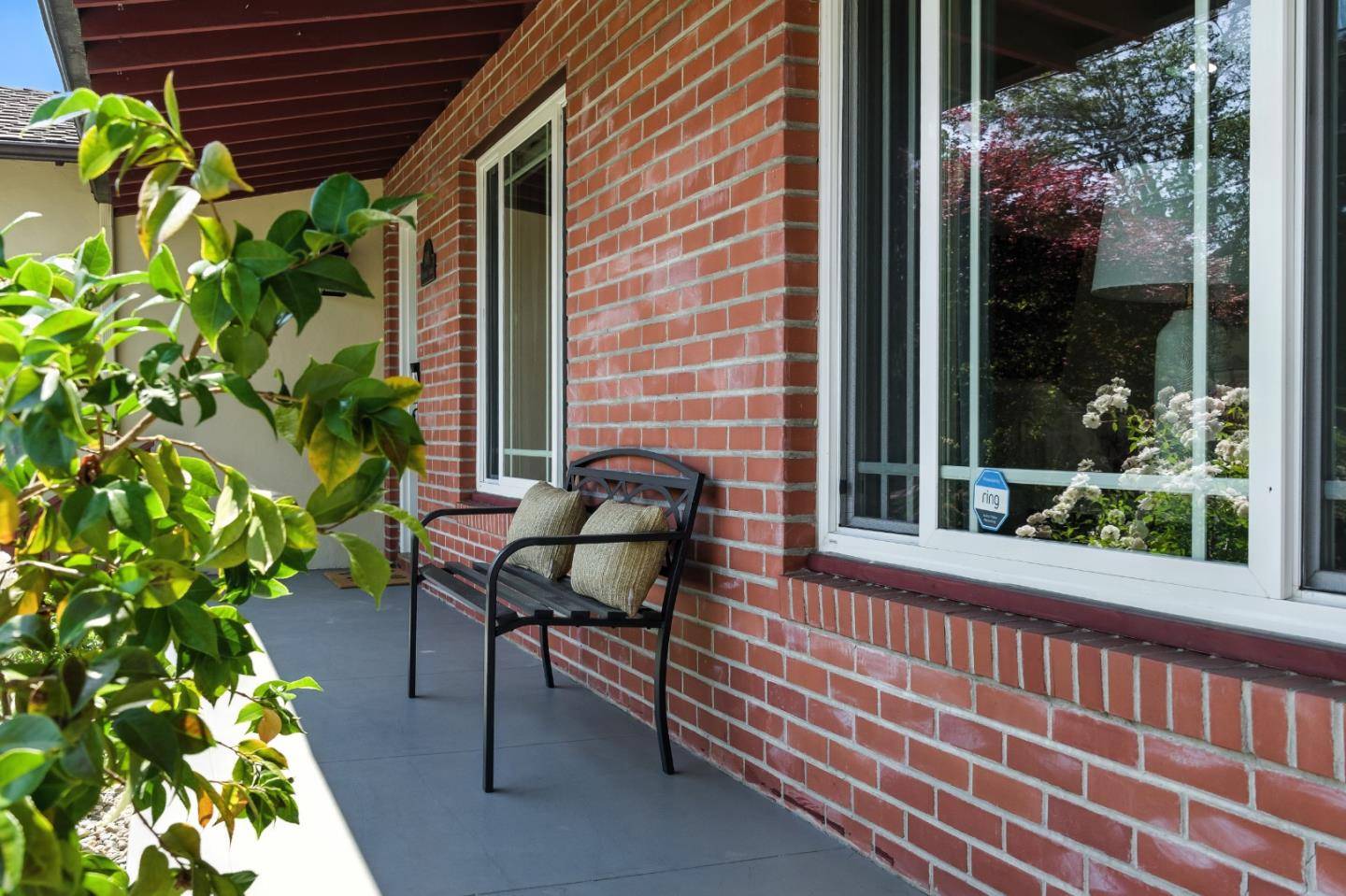 Redwood City, CA 94061,1640 Kentfield AVE