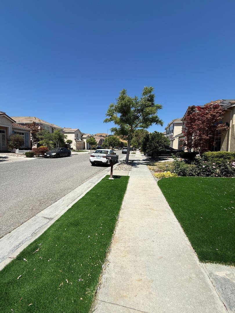San Jose, CA 95138,498 Esplanade LN