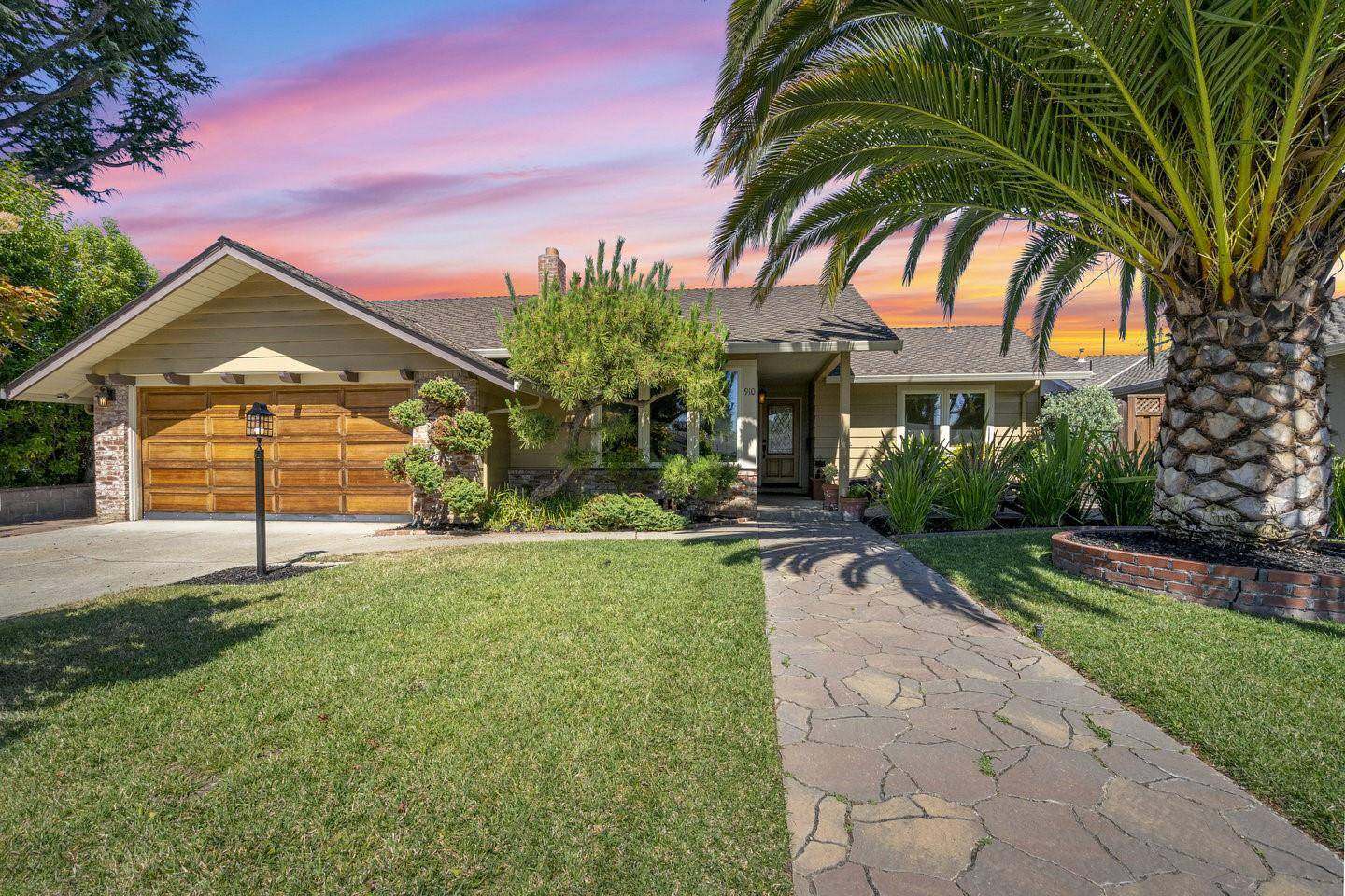 910 Monica LN, Campbell, CA 95008