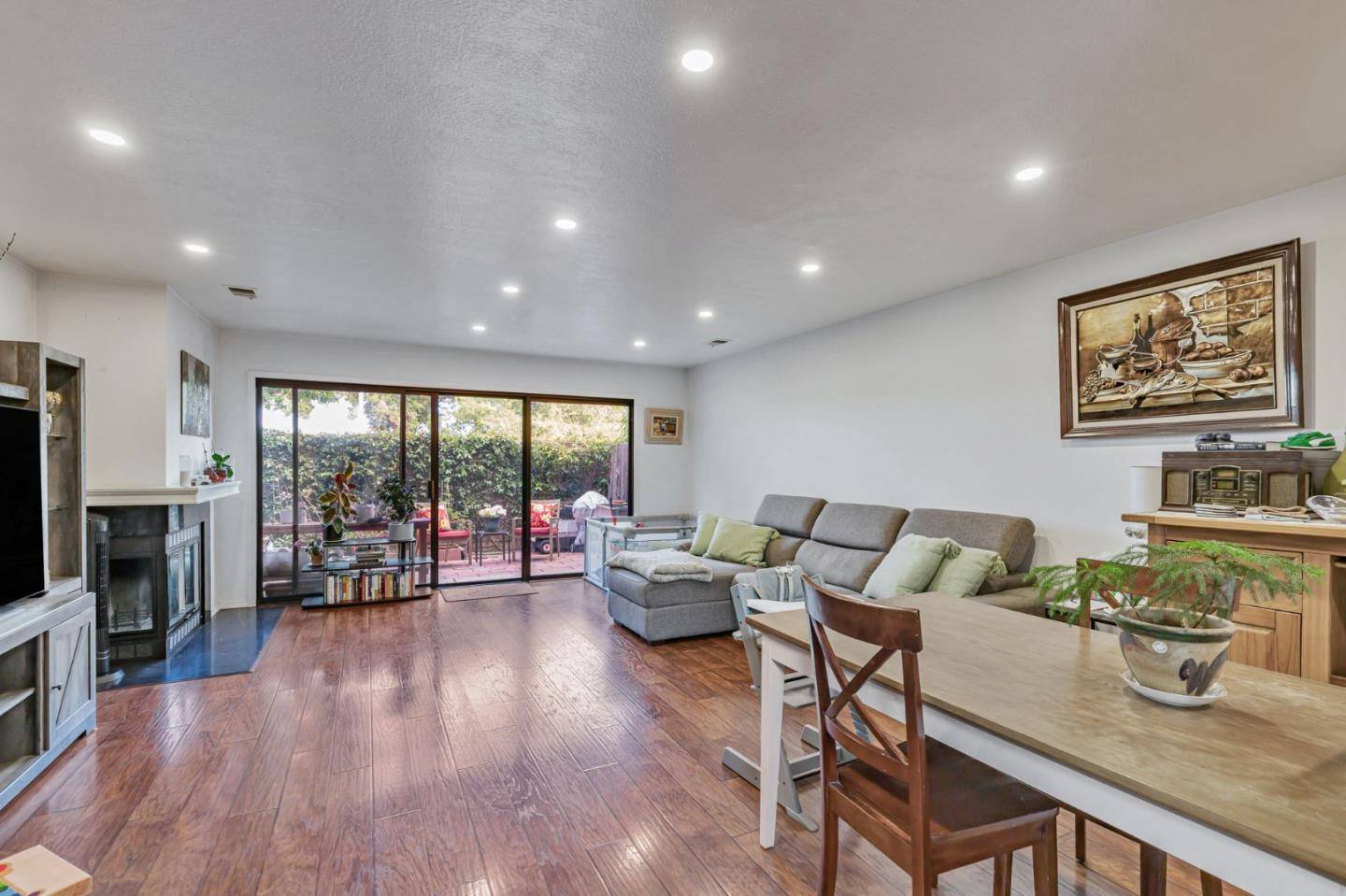 Morgan Hill, CA 95037,17165 Creekside CIR