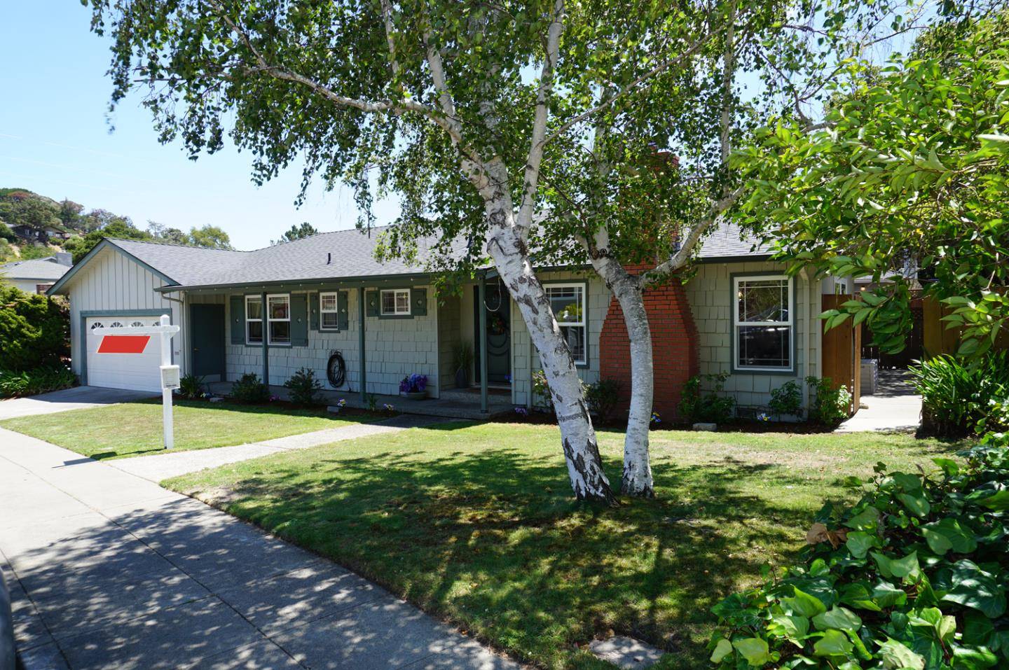San Mateo, CA 94403,1401 Woodberry AVE