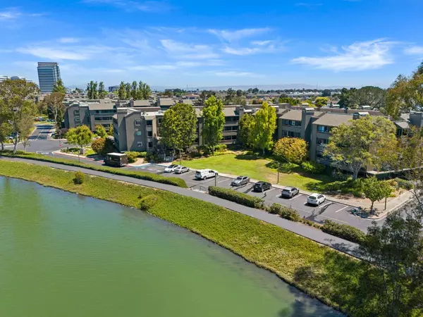 780 Sea Spray LN 112, Foster City, CA 94404