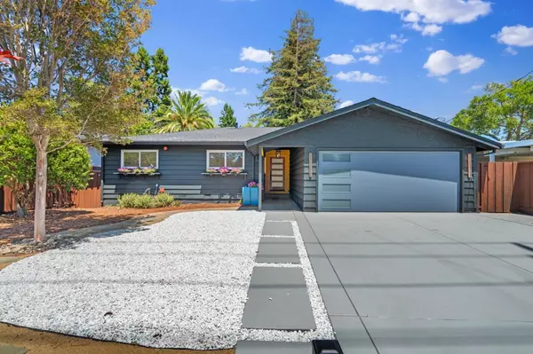 Menlo Park, CA 94025,2049 Santa Cruz AVE