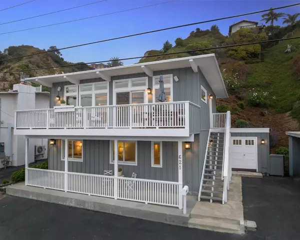 621 Beach DR, Aptos, CA 95003