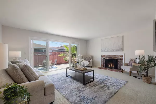 San Mateo, CA 94403,2225 Salisbury WAY