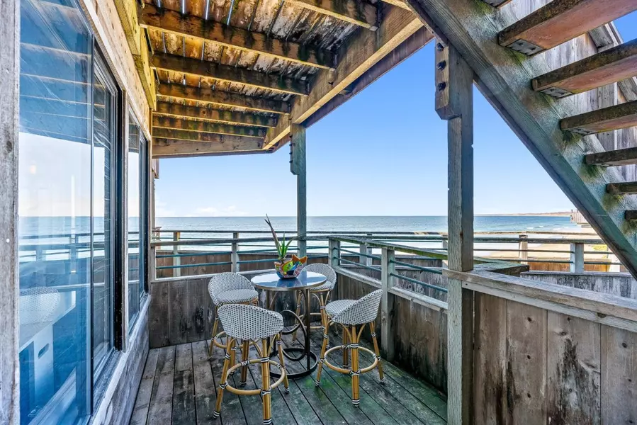 1 Surf WAY 122, Monterey, CA 93940