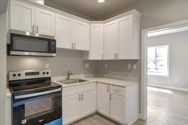 San Jose, CA 95112,298 N 7th ST