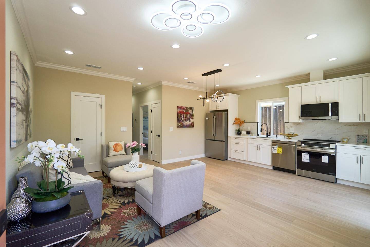 Milpitas, CA 95035,470 Holly WAY